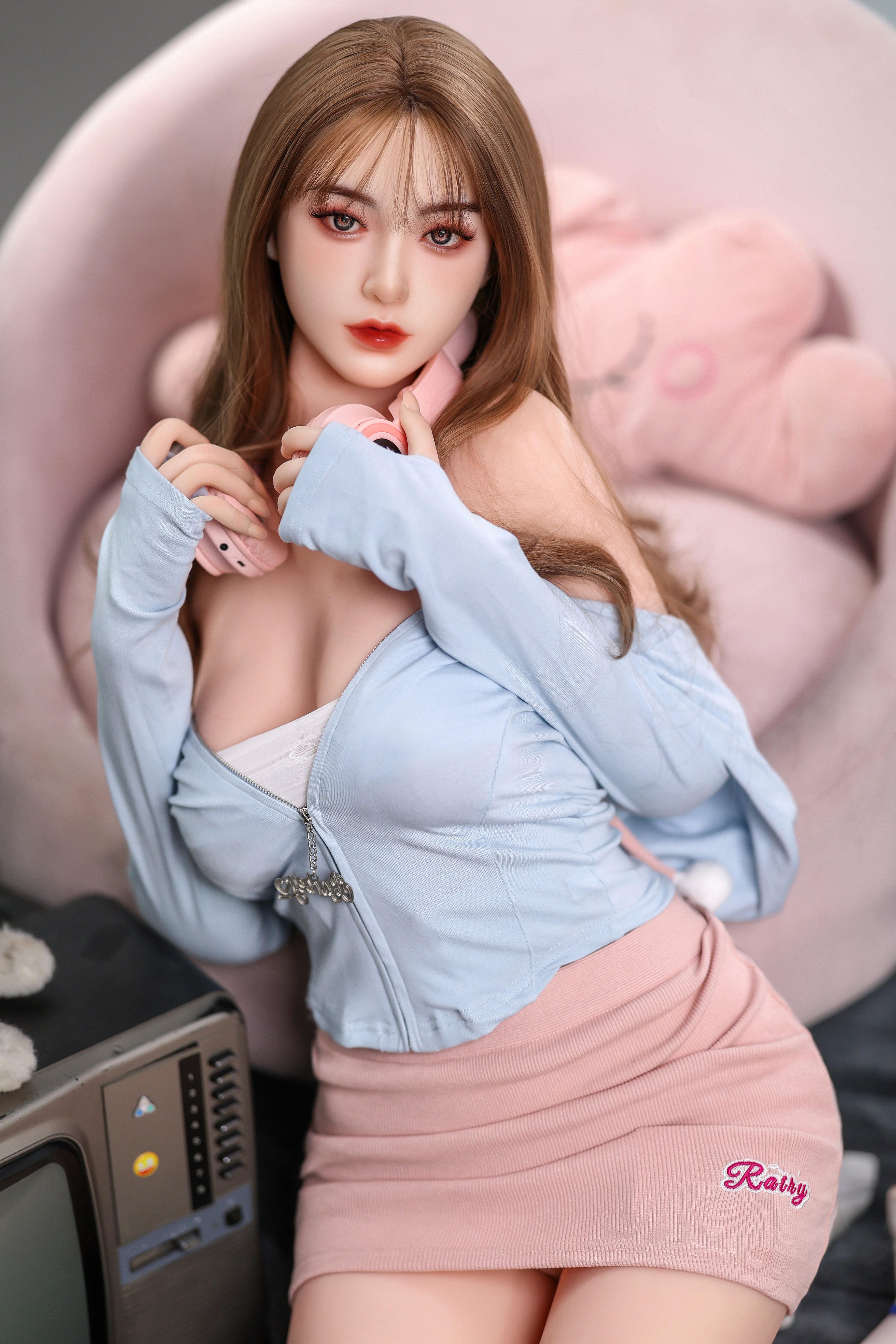 Natalie HWC81 EU In Stock Sexy Big Boobs Life-like Sex Doll 4.43' (135cm) |4.86'(148cm)|5.15'(157cm)|5.25'(160Bcm)